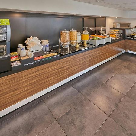 City Express By Marriott Monterrey Norte Rancho Los Encinitos Εξωτερικό φωτογραφία