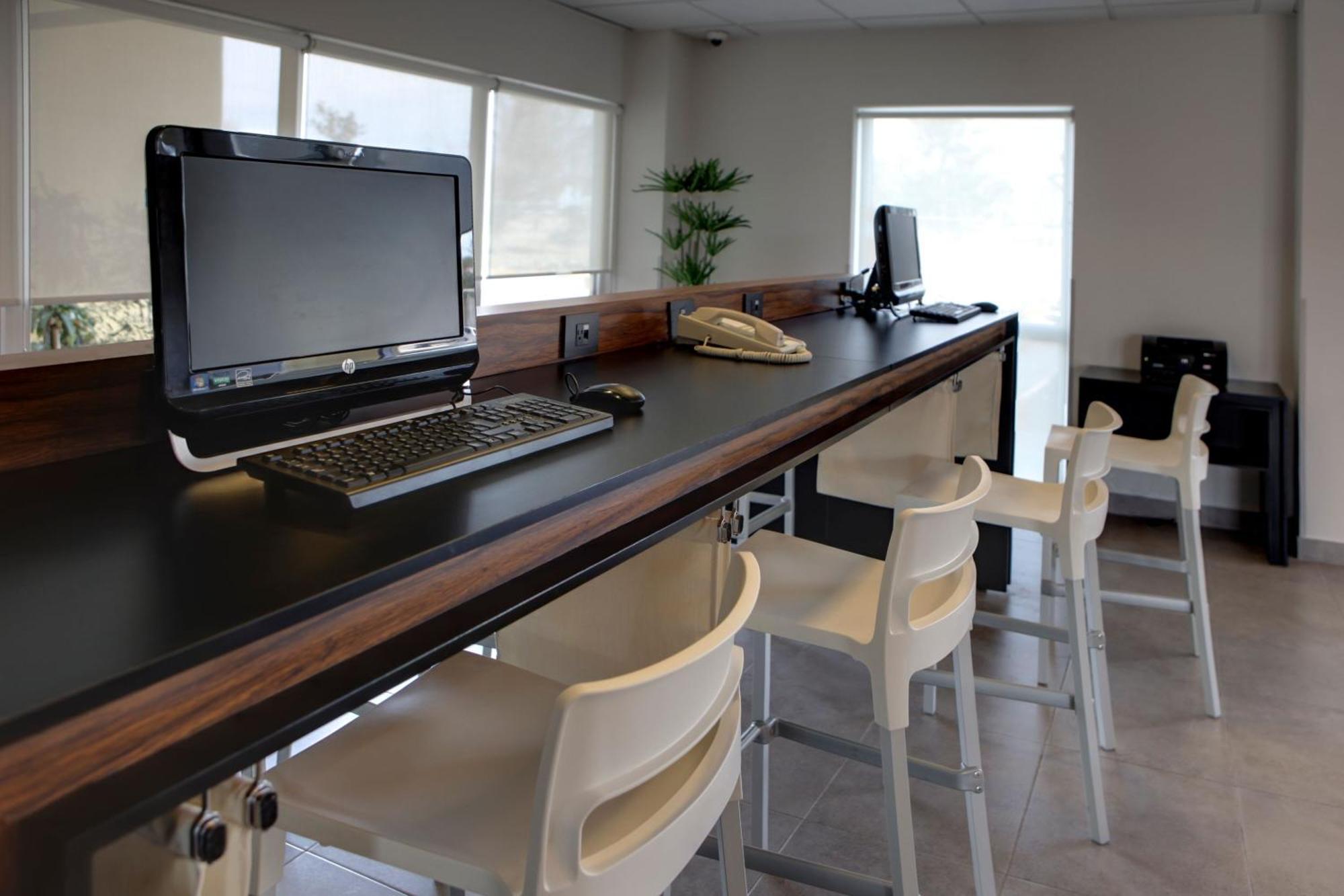 City Express By Marriott Monterrey Norte Rancho Los Encinitos Εξωτερικό φωτογραφία