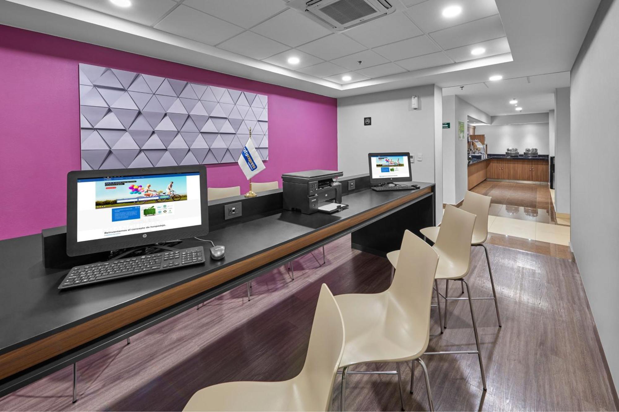 City Express By Marriott Monterrey Norte Rancho Los Encinitos Εξωτερικό φωτογραφία