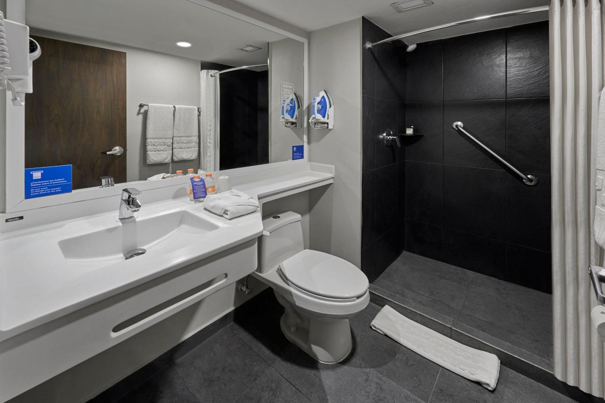 City Express By Marriott Monterrey Norte Rancho Los Encinitos Εξωτερικό φωτογραφία